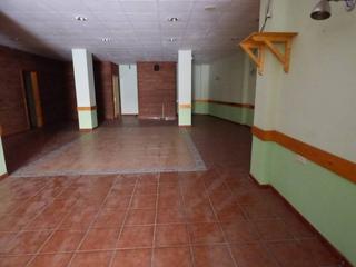 Rent Business premise in Vilanova del Camí. Local comercial en vilanova del cami zona centro