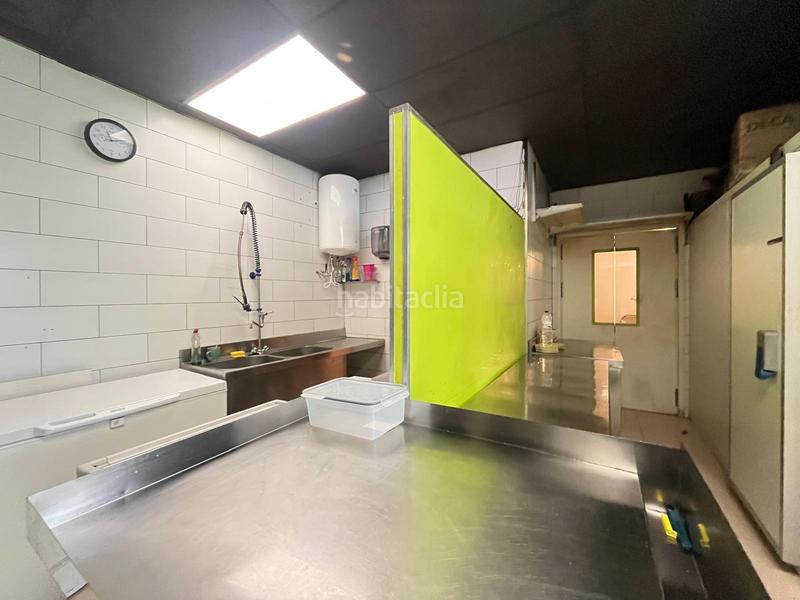 Foto f34265e1-9591-426d-8610-d8eefaef3510. Traspàs local comercial a Poble Sec Igualada