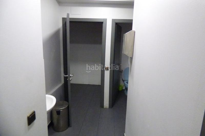 Foto bbe053f0-d727-427d-ad61-2c2f58ae9735. Local comercial traspaso de local con negocio en Poble Sec Igualada