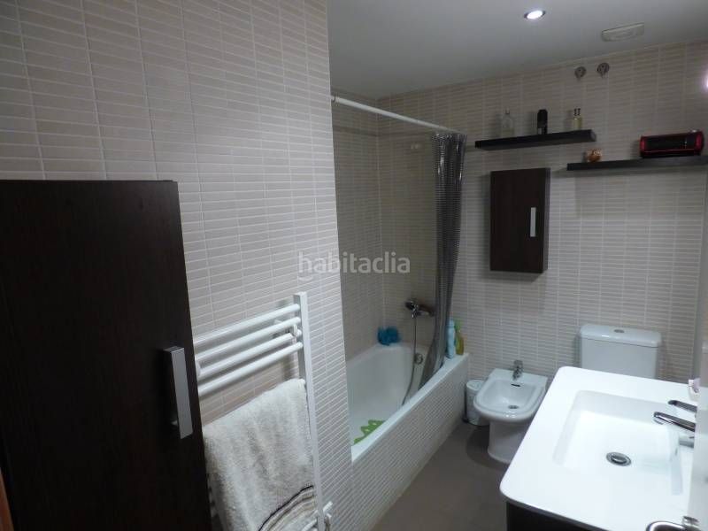 Foto f4d6d083-ce77-4f11-8221-5882e81ca278. Dúplex amb calefacció a Ponent - Set Camins Igualada
