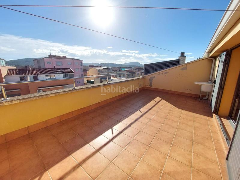 Foto 1728e7b7-769b-4e60-8e23-a2d4ffc32b60. Dúplex espectacular duplex para reestrenar, impecable, amueblado en zona mercat en Vilanova del Camí