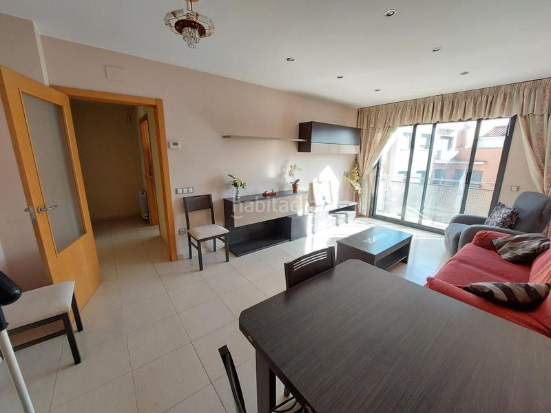 Foto 9e172bb2-5f12-4997-8c7b-51e43f04d47f. Dúplex espectacular duplex para reestrenar, impecable, amueblado en zona mercat en Vilanova del Camí