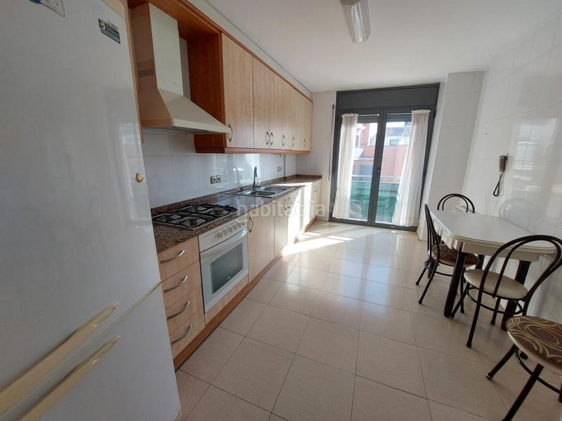 Foto c27eabca-2ffb-49a0-b2ee-17bbb36287cb. Dúplex espectacular duplex para reestrenar, impecable, amueblado en zona mercat en Vilanova del Camí