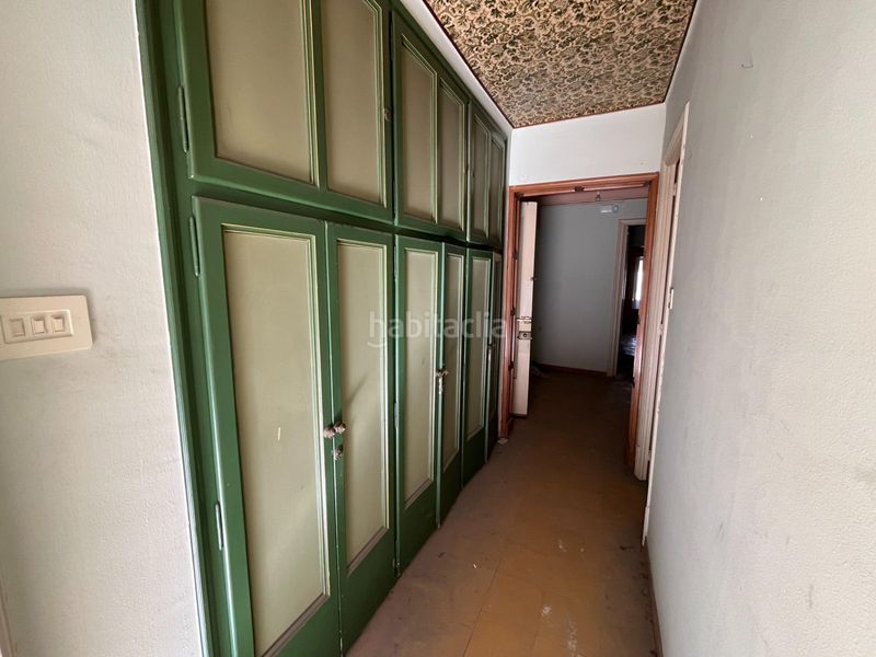 Foto 14cc812b-cf7c-42ba-aacb-6bb3aeeaf20a. Edificio in Centre Igualada