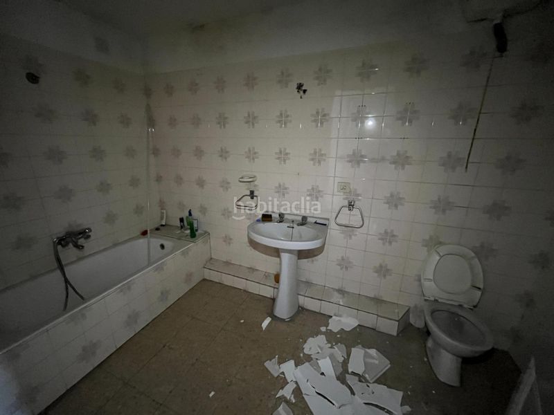 Foto d4cd4793-8a2f-415c-909c-676d39968532. Edificio in Centre Igualada