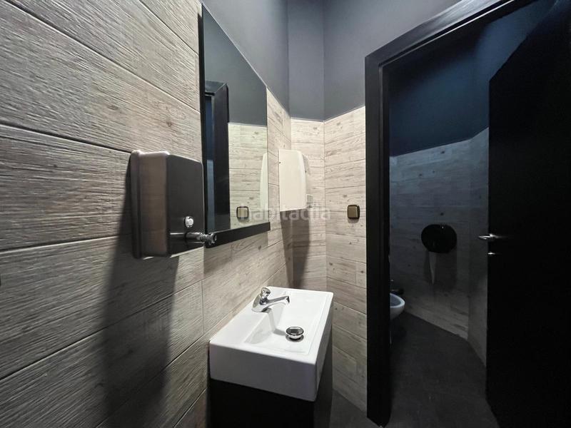 Foto fe4ef3ab-3bcf-47da-a1db-4126ffa06035. Alquiler local comercial traspaso de negocio cafetería espectacular totalmente equipado en funcionamiento en Igualada