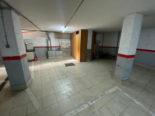 Rent Car parking in Poble Sec. Plaza de parquing zona set camins.