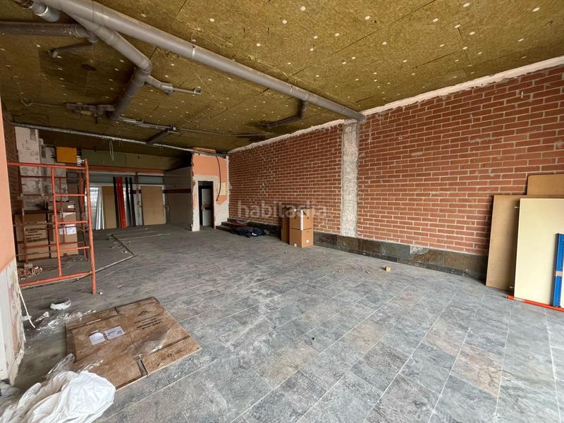 Foto 35d88e58-fd7c-43b4-a0d8-89240d02b8d5. Alquiler local comercial  en zona hospital con salida de humos en Igualada