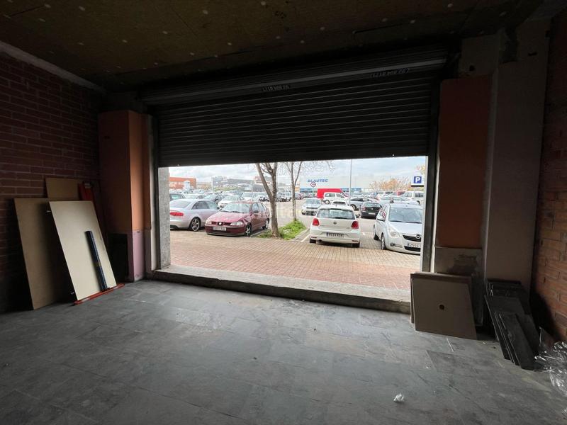 Foto 76b4725f-efc3-4a6b-ae8f-6323c20e0078. Rent business premise in Les Comes Igualada