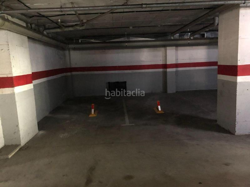 Foto ccca77b8-d998-4868-a879-c71a9400de82. Parking voiture dans Plaça Europa - Port Aventura Salou