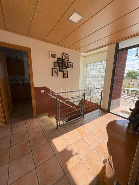 Foto 4267949b-1c20-4c42-8b76-3ed357955176. Casa con riscaldamento parcheggio piscina in Masquefa