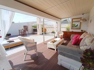 tic a Mar i Camp - Platja dels Capellans. Impresionante atico esquinero estilo chill out de 2 dormitorios