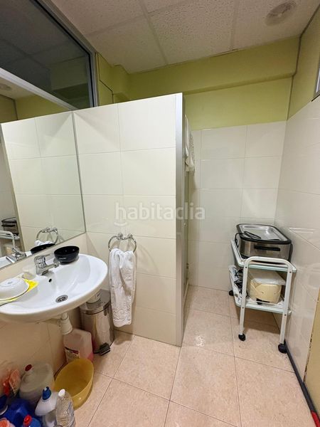 Foto 0ca66018-1b77-414a-8d4c-dfe422d0d400. Local comercial a Llevant Igualada