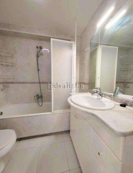 Foto c45f9735-bcc9-4551-9376-76ce01562d90. Piso oportunidad!! piso en el paseo jaime i con 1 habitación a 2 minutos de la playa con licencia turística. en Salou