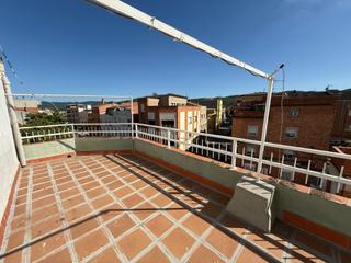 Dúplex a Vilanova del Camí. Duplex o piso para entrar a vivir y apartamento independiente po