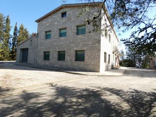 Masia a Santa Maria de Miralles. Espectacular masia en parcela de 3500 m2, inmejorable acceso asf