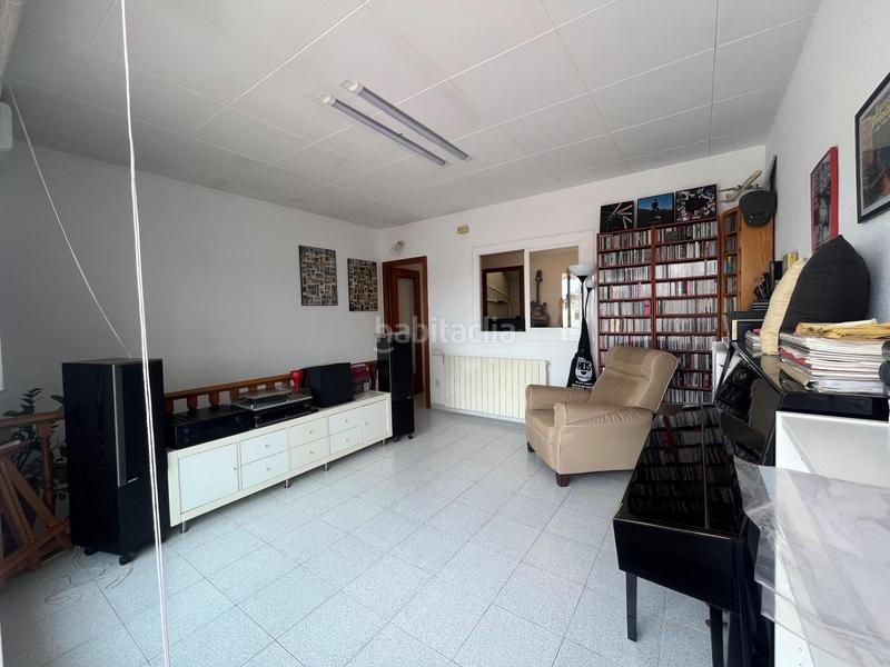 Foto 441d6f79-b128-4c60-8cbf-0d890ab652ad. Casa con riscaldamento parcheggio in Barri del Centre Terrassa