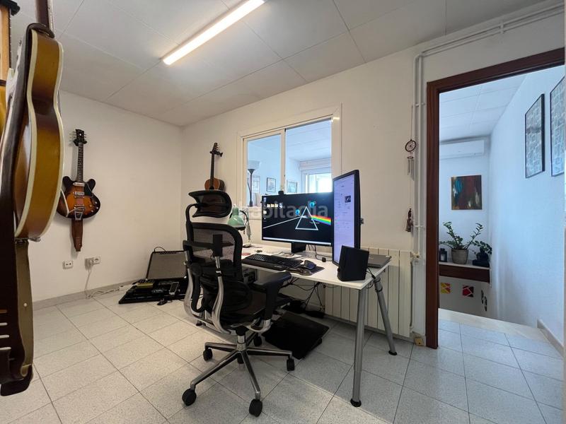 Foto 6f8971e0-9964-4265-b810-16f7c47d0e73. Casa con riscaldamento parcheggio in Barri del Centre Terrassa