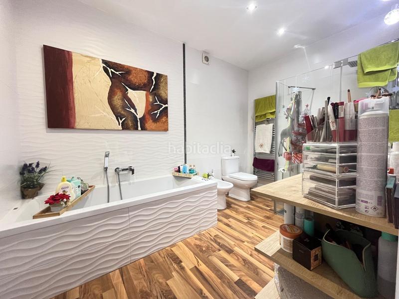 Foto 3d1066a9-de19-4862-8d68-afb66f29a635. Casa con riscaldamento parcheggio piscina in Pobla de Claramunt (La)