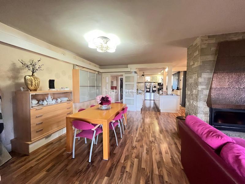 Foto af7a0bc3-3b9e-4536-8d29-05c421370db7. Casa con riscaldamento parcheggio piscina in Pobla de Claramunt (La)