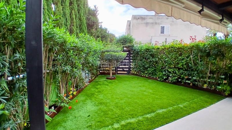 Foto c21a8b27-494a-4e87-8a6e-9e31309c9d12. Semi detached house with parking pool in Platja de Mont-roig Mont-roig del Camp