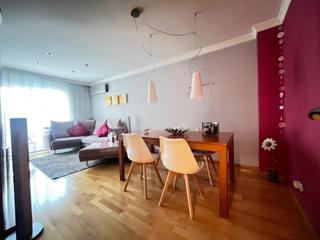 Pis a Vilanova del Camí. Espectacular vivienda para entrara a vivir con 3 hab, totalmente