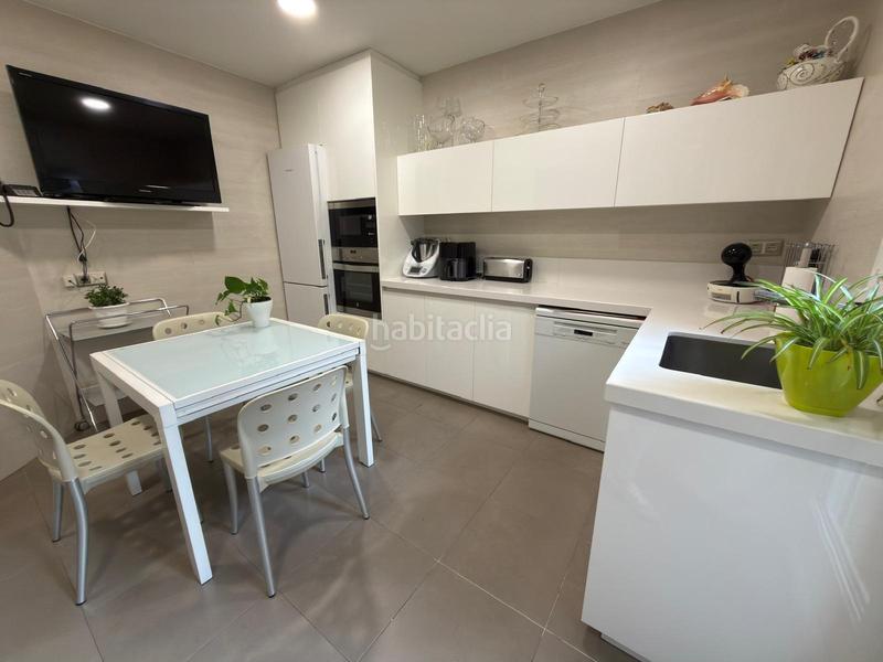 Foto d3136bc7-62e7-445c-abf1-ea19fdb25036. House with heating parking in Poble Sec Igualada