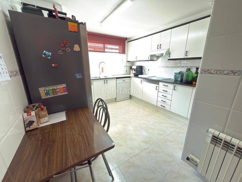 Foto 4e674ec0-07fe-4298-854f-b3804203a4fc. Appartement avec chauffage parking dans Llevant Igualada