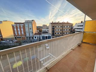 Appartamento in Llevant. Super oportunidad, gran piso con 4 habitaciones, orientación sur