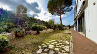 House in Castellolí. Exclusiva casa a los 4 vientos y lista para entrar a vivir en el