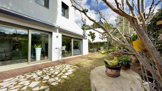 Haus in Castellolí. Exclusiva casa a los 4 vientos y lista para entrar a vivir en el