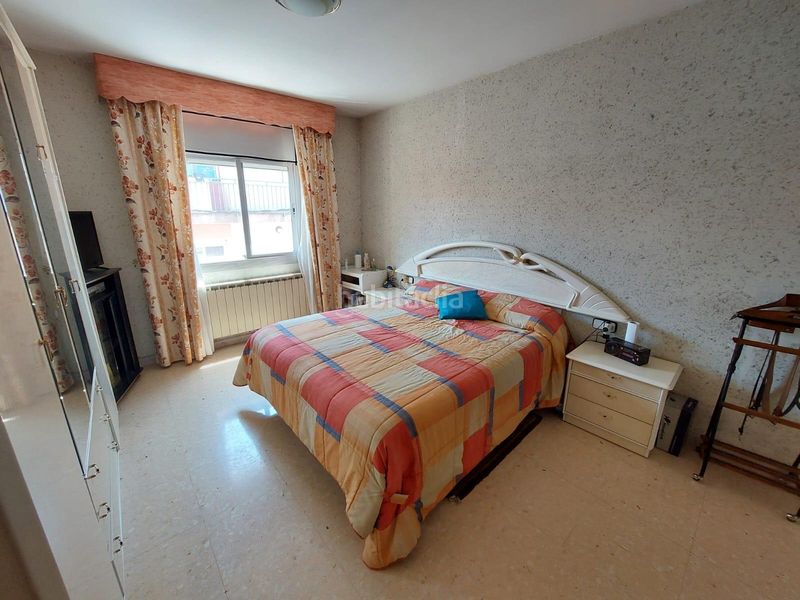 Foto f26ebf6f-fe94-460c-8658-81d9420b506b. Casa amb calefacció aparcament a Òdena