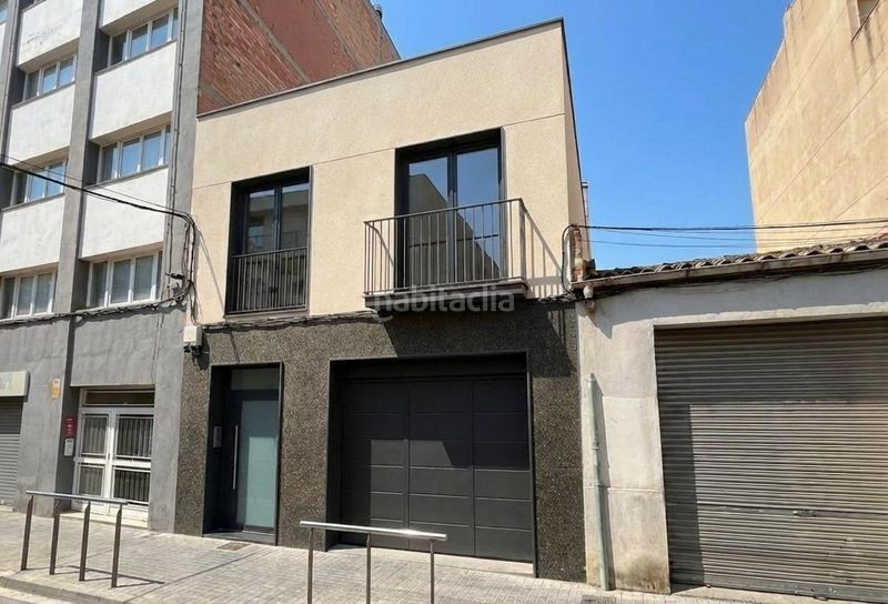Foto 84b81d88-e28a-4cfe-afbe-0c2a903ef857. Casa amb aparcament a Centre Igualada