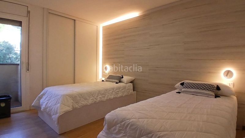 Foto 90ad74b1-0527-4603-8bc3-51c70609f13b. Pis a Mar i Camp - Platja dels Capellans Salou