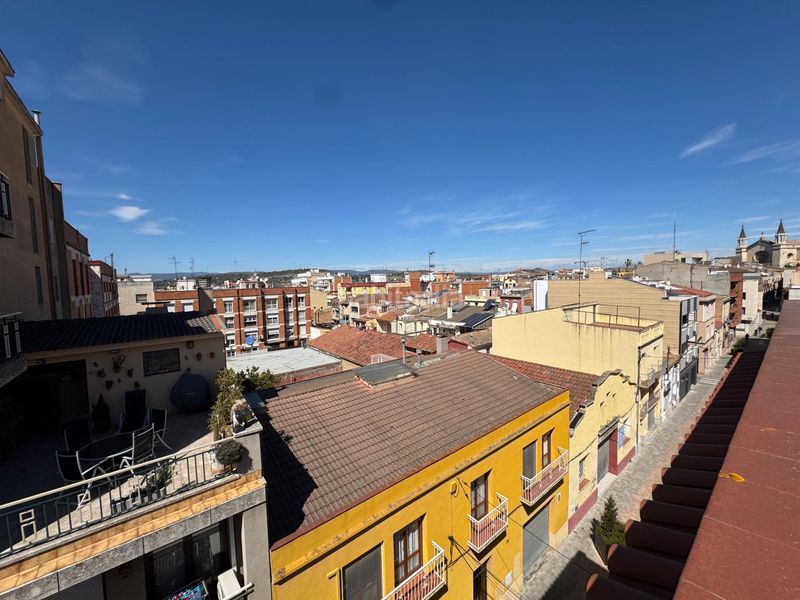 Foto 2d72a80f-368c-4601-9e2e-e5c5f93f8c58. Edifici a Sant Julià Vilafranca del Penedès