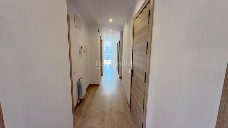 Foto 83f77baa-110f-43d9-a529-d85d3f9fd2f0. Pis amb calefacció aparcament a Llevant Igualada