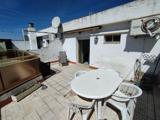 Dúplex en Centre. Encantador ático dúplex en el centro de salou con terraza privad