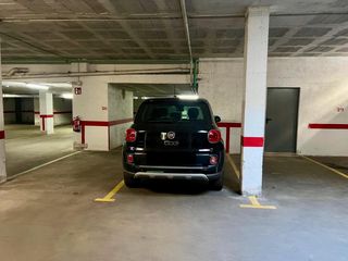 Parking coche en Platja de Llevant