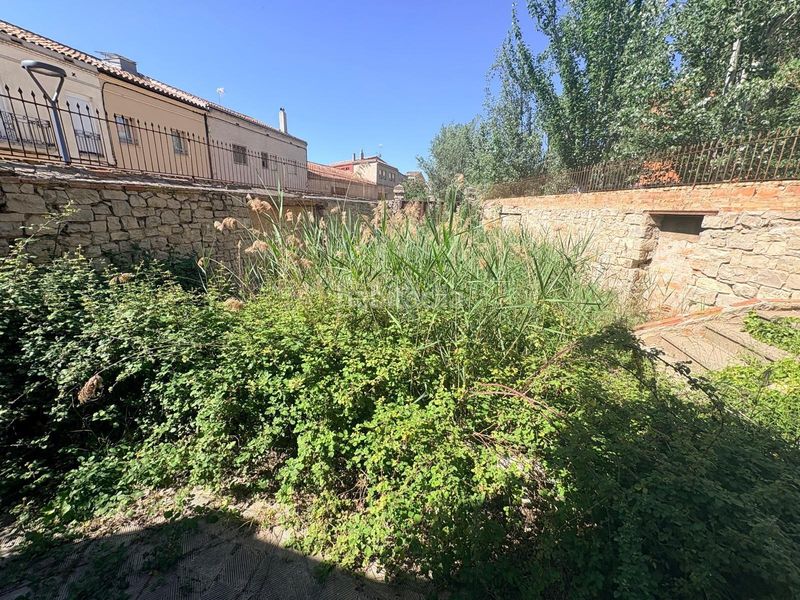 Foto 930090f9-4ddb-47fd-a584-102aa4f0da81. Masia amb aparcament a Calaf