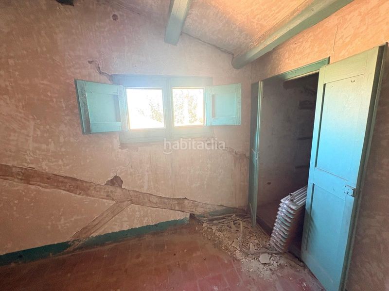 Foto f7c5b77d-02f5-48fd-9357-7aa8a2c1d045. Masia amb aparcament a Calaf