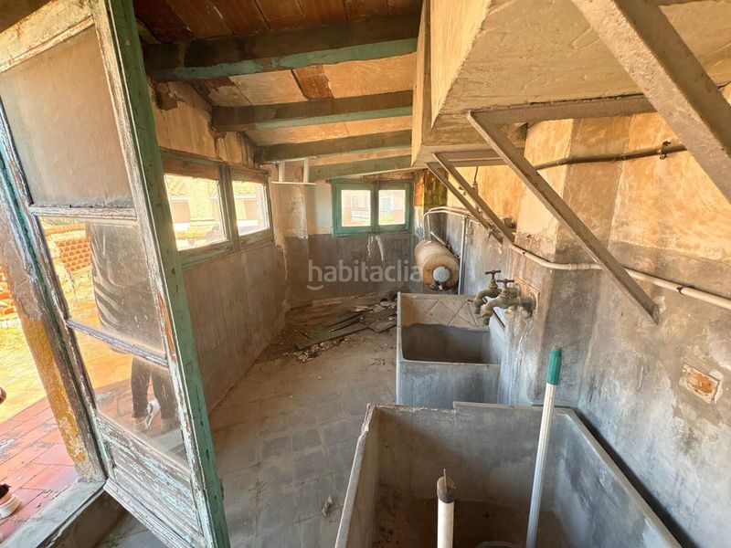 Foto fafb9311-ab2e-4796-af15-608ce09547d4. Masia amb aparcament a Calaf