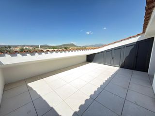 Duplex à Llevant. Espectacular duplex de obra nueva en poble sec de igualada