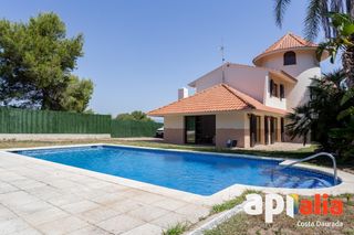 Chalet in Pla de Maset - Cap de Salou. Espectacular chalet torre en cap salou. con piscina privada!