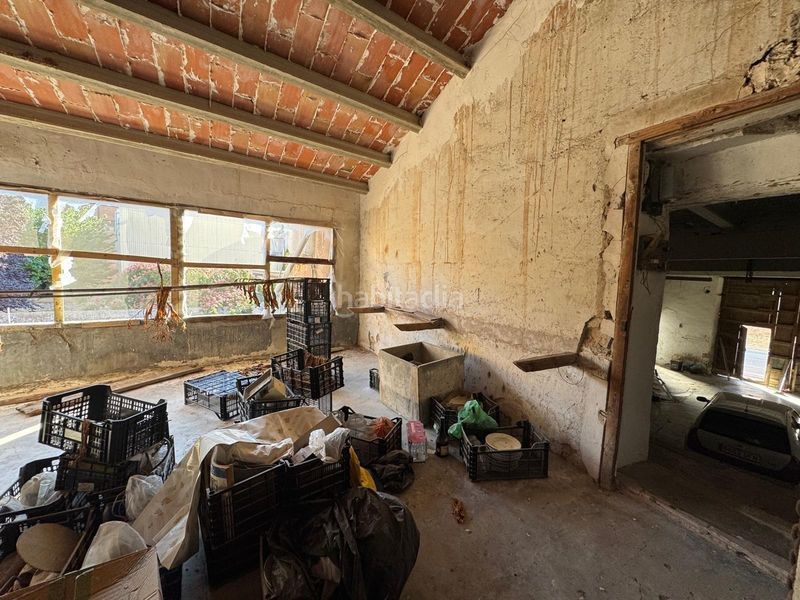 Foto f01e16cf-0cc1-4e10-838f-84efc5c53406. Casa amb aparcament a Sarral