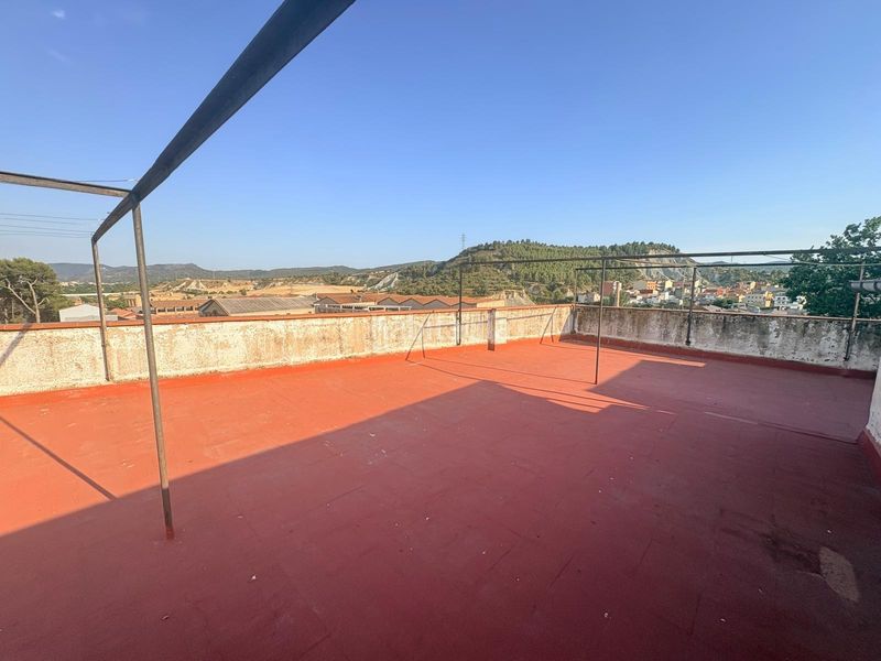 Foto 0270d482-4912-4b98-a6c6-6453712f3a64. Pis a Centre Igualada