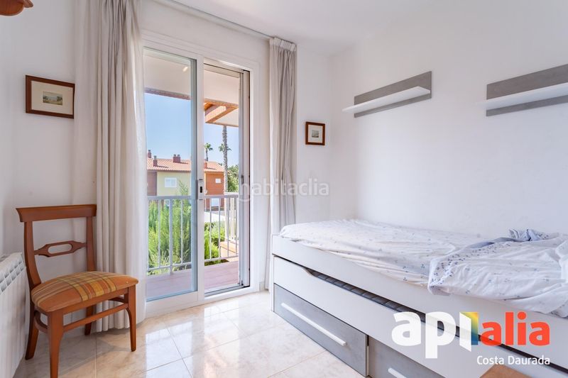 Foto 6480f865-861f-4f35-955d-7a07c4482ebf. Casa adossada amb calefacció aparcament a Altafulla