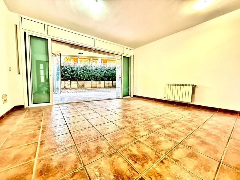 Foto 2e4a0b50-da6b-46c5-aedd-9886e6158900. Planta baixa amb aparcament a Centre Salou