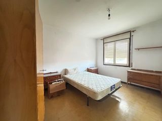 Flat in Santa Coloma de Queralt. Amplio piso con 4 habitaciones, amplitud, luz, en el pueblo de s