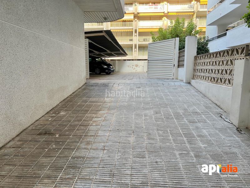 Foto d872053e-e906-4ccd-9ef4-7698c1ce1acf. Aparcament cotxe a Platja de Llevant Salou