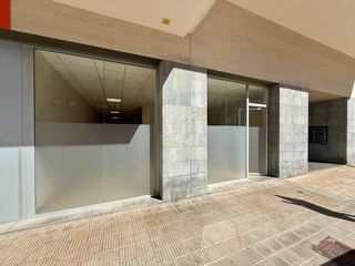Geschäftsraum in Poble Sec. Local comercial de 120m2 en poble sec  igualada listo para entra